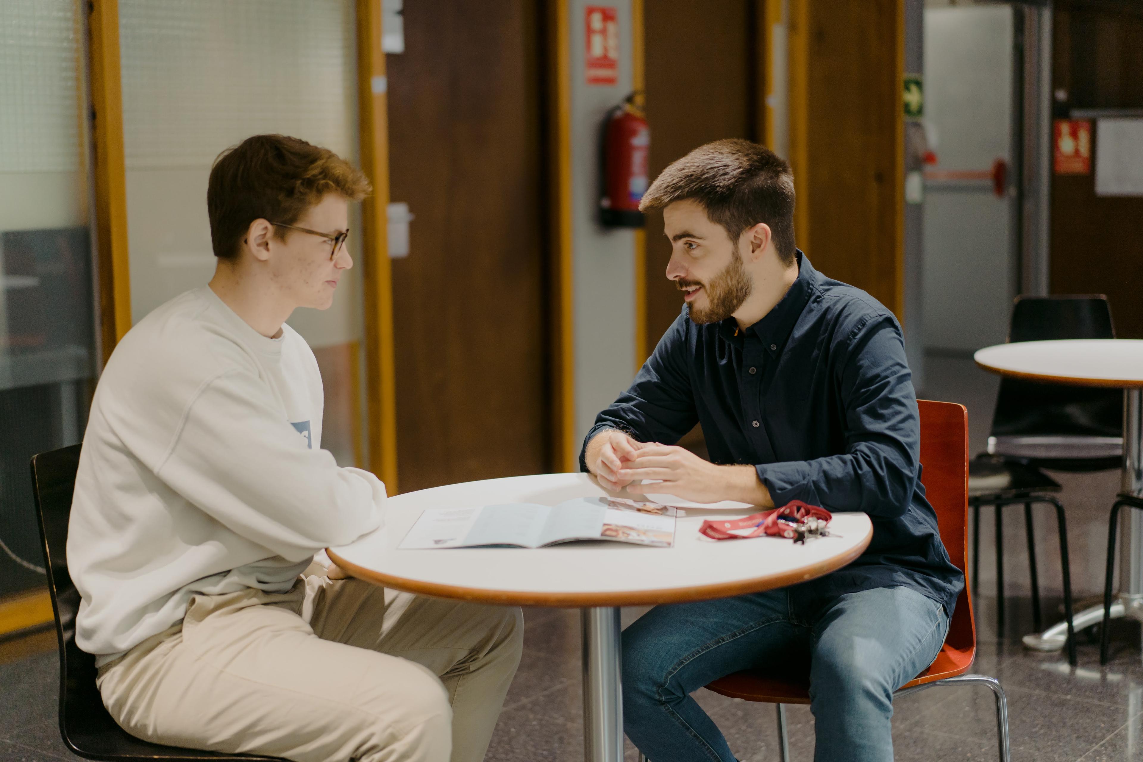 Alumne atès per SIOE a la facultat de Ciències de la Salut