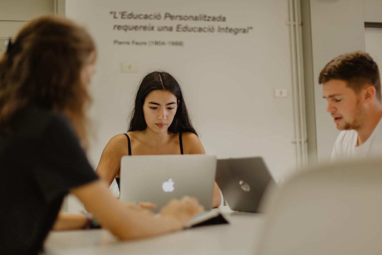 estudiants fpcee