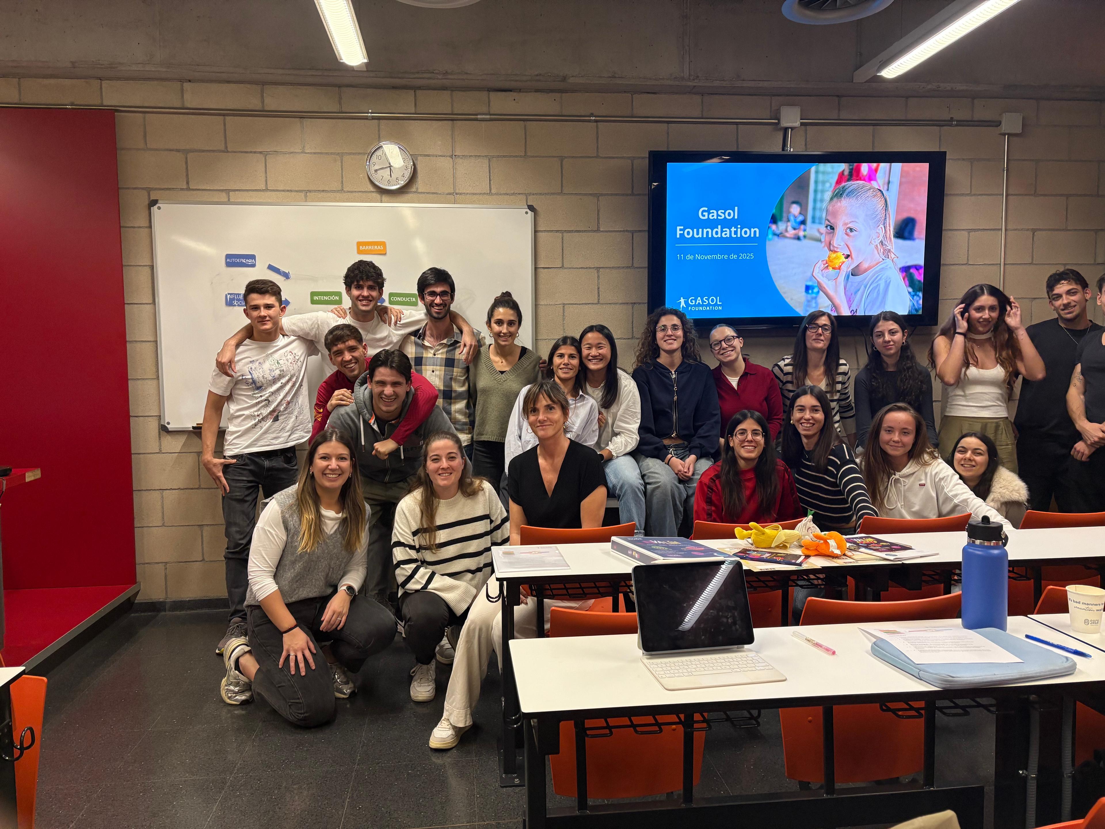 Alumnes de nutrició durant la jornada