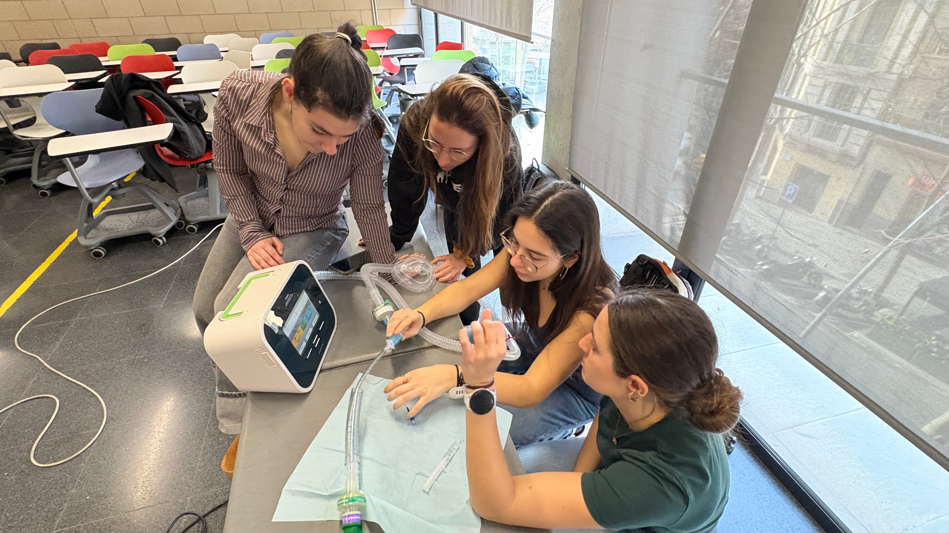 Alumnes durant la sessió