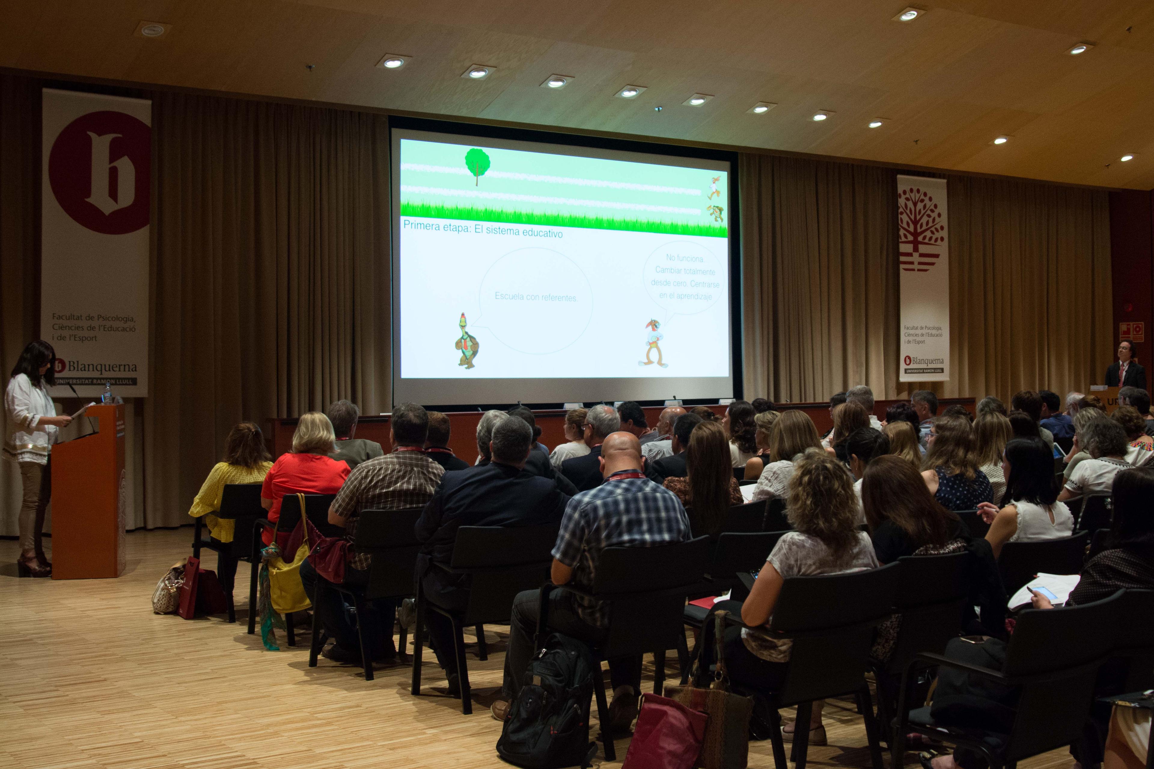 Dr. Josep Gallifa y Dra. Anna de Monserrat en el I Simposio Internacional Barcelona l Educación l Cambio