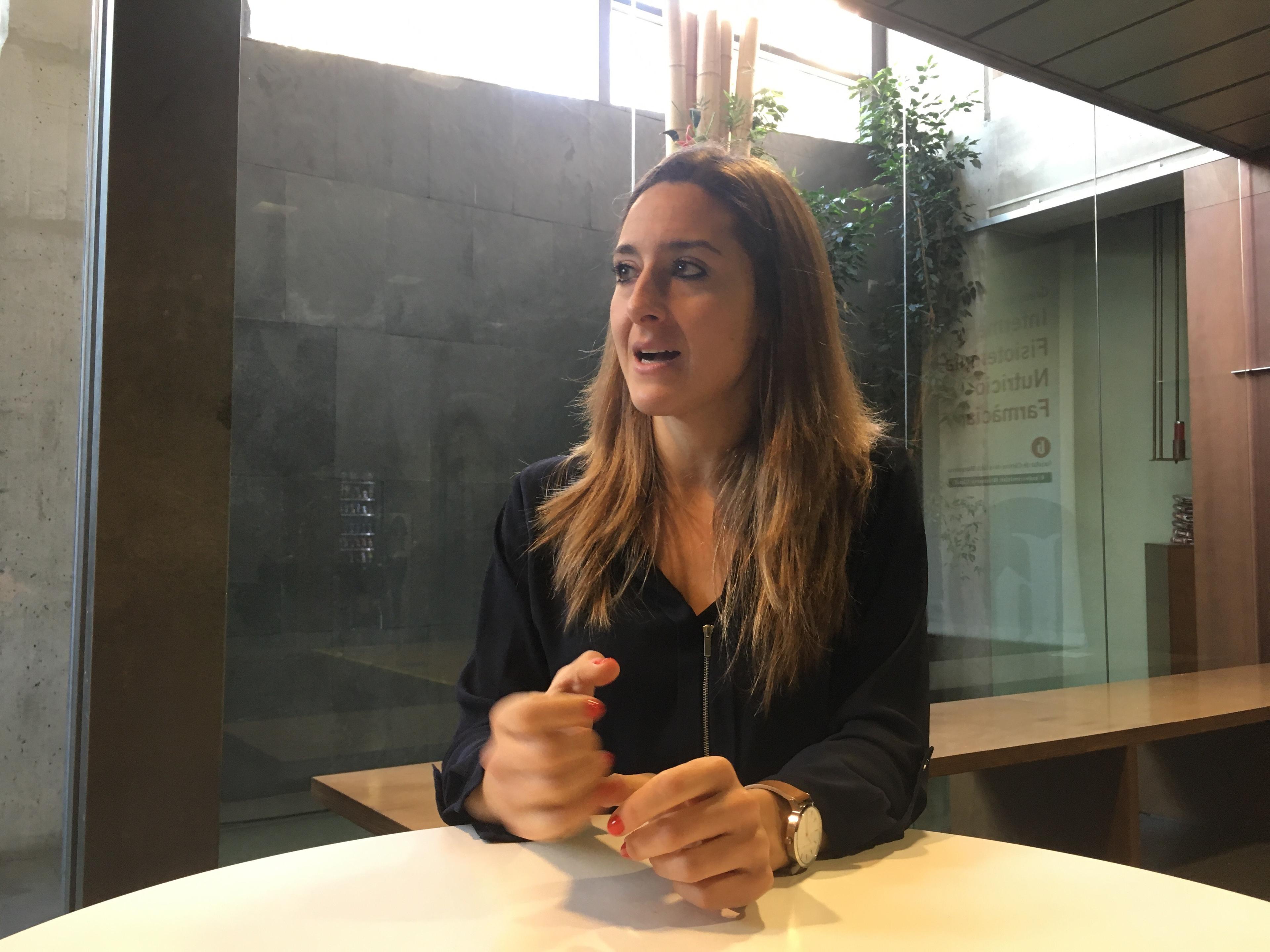 La professora Elena Carrillo: "El paper de la família és importantíssim en els hàbits alimentaris dels adolescents"