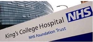 Un grup d'estudiants i alumni d'Infermeria, seleccionats per treballar al King's College Hospital