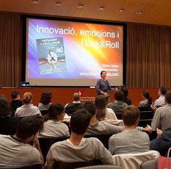 ‘Innovació, emocions i rock&roll’ ha estat el tema de la conferència que ha obert la 4a jornada CAFE Blanquerna-Empresa