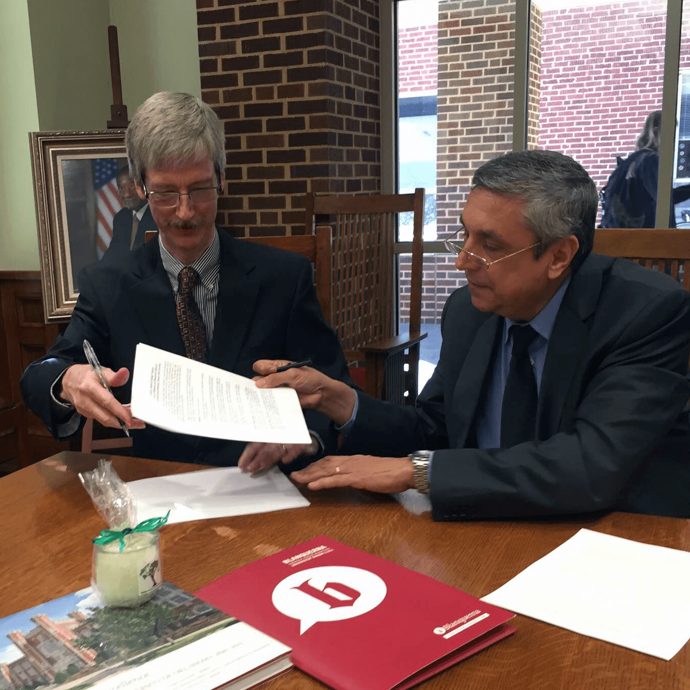 Signat un acord de col·laboració amb la Universitat d'Oklahoma