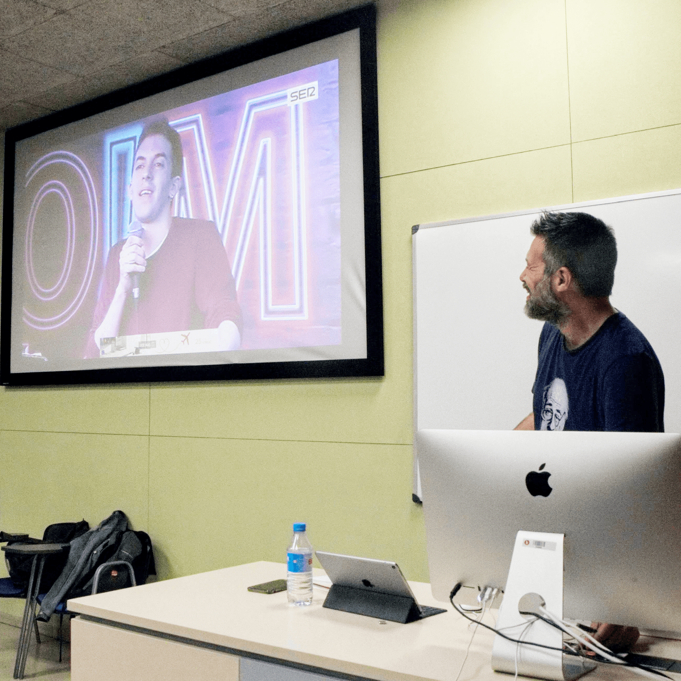 La Vida Moderna es una masterclass con Quequé en el postgrado de Minoria Absoluta