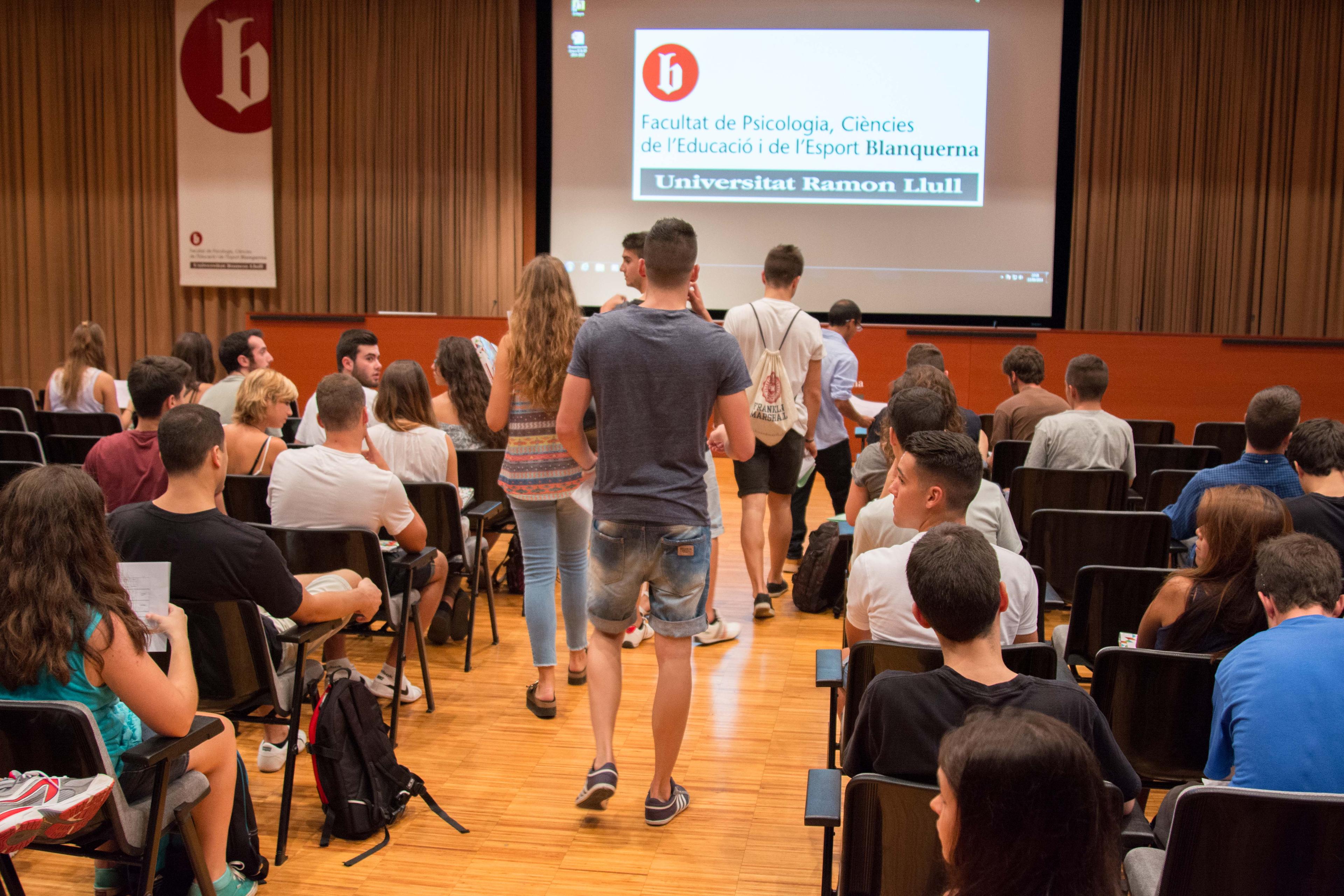 Empieza hoy el nuevo curso académico en la Facultad