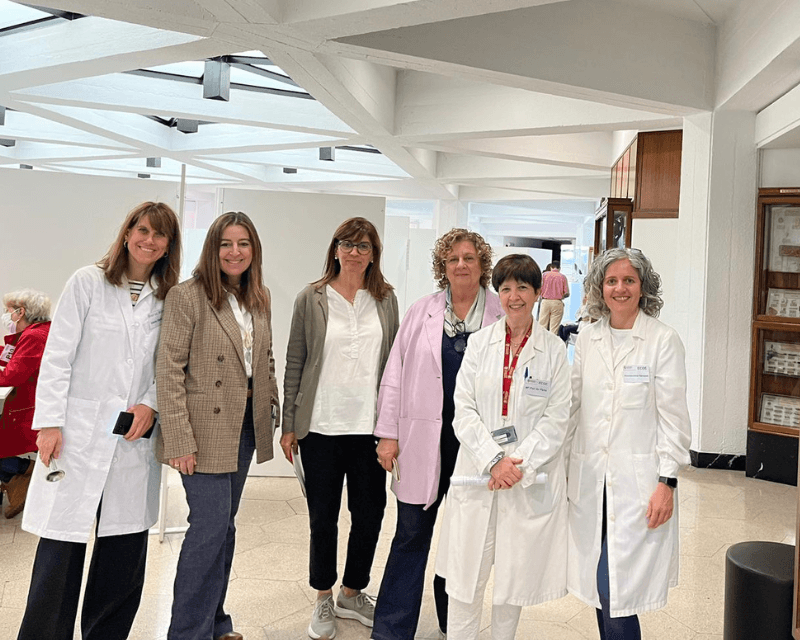 Les professores Marta Anguera i Imma Palma, del grau en Nutrició Humana i Dietètica, i Aina Surroca, del grau en Farmàcia, van assistir a les proves ACOE de la Facultat de Farmàcia i Nutrició de la Universitat de Navarra.