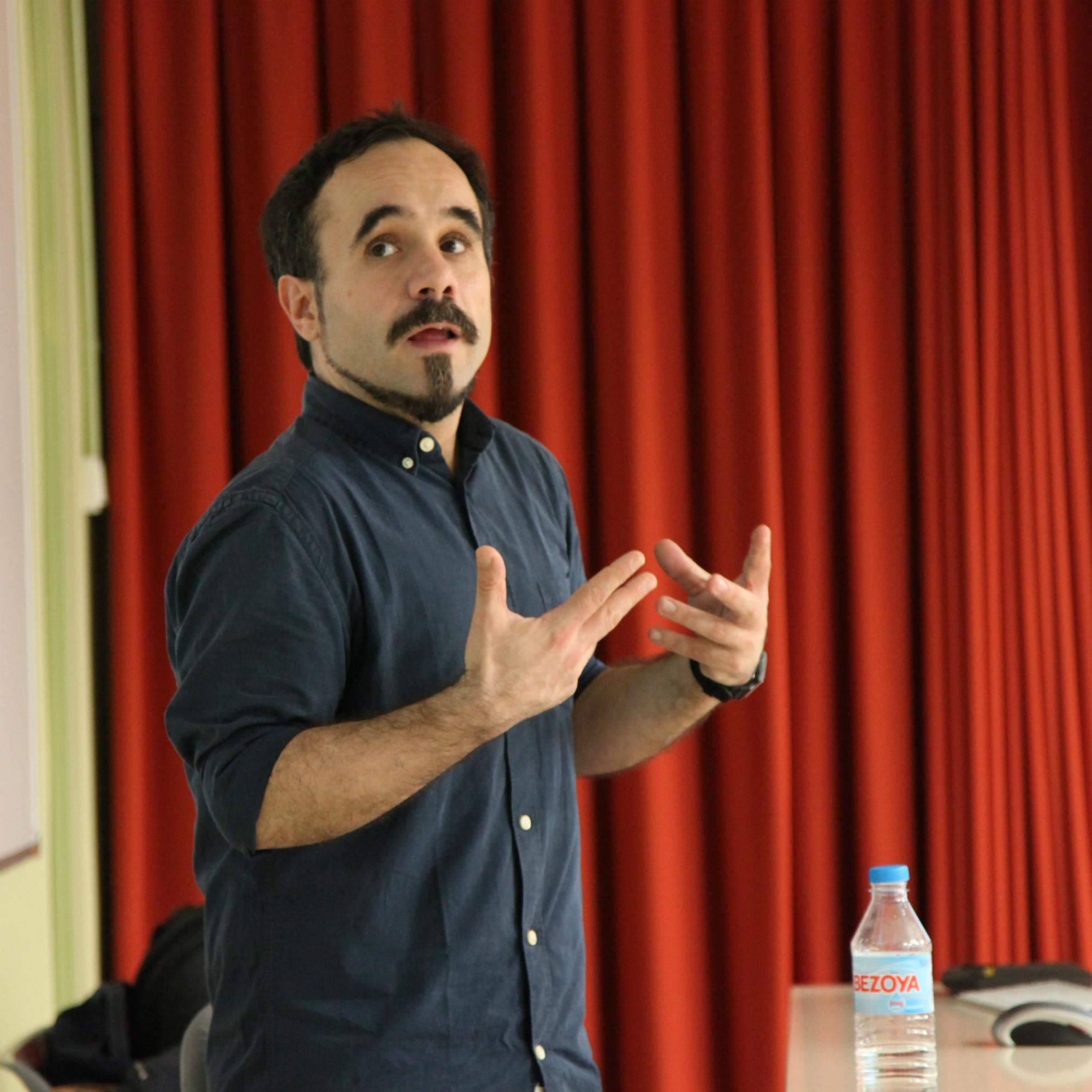 Koldo Serra: «I hope our film will create interest in the bombings of Gernika»