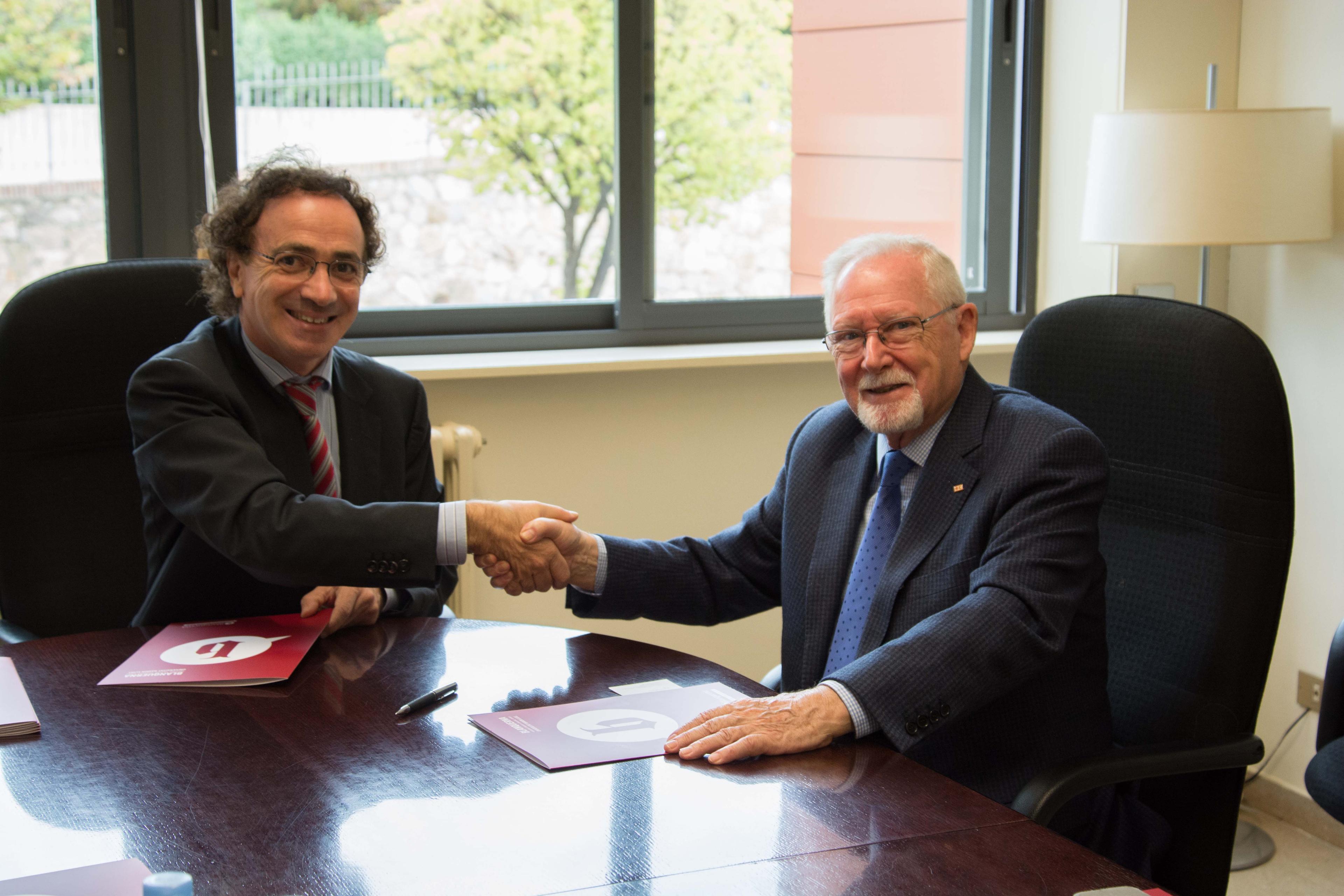 Dr. Josep Gallifa i Sr. Antonio Aguilera signen conveni de col·laboració entre la Facultat i Creu Roja