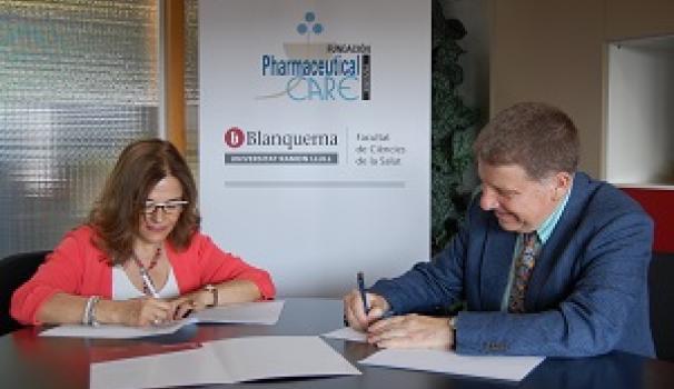 Signatura conveni Blanquerna i Pharmaceutical Care
